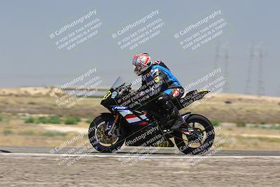 media/Aug-03-2025-TrackDaz (Sun) [[bf4a71acf9]]/B Group/1220pm (Wheelie Bump)/